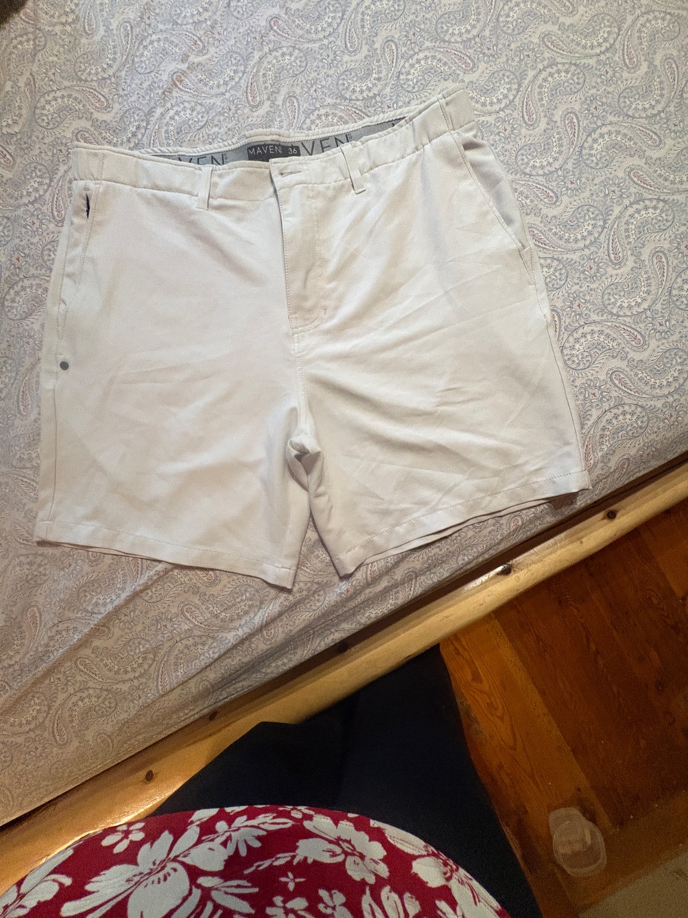 Maven golf shorts 36